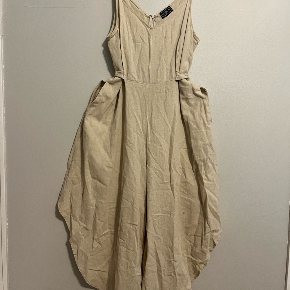 Chic Beige Sleeveless Jumpsuit